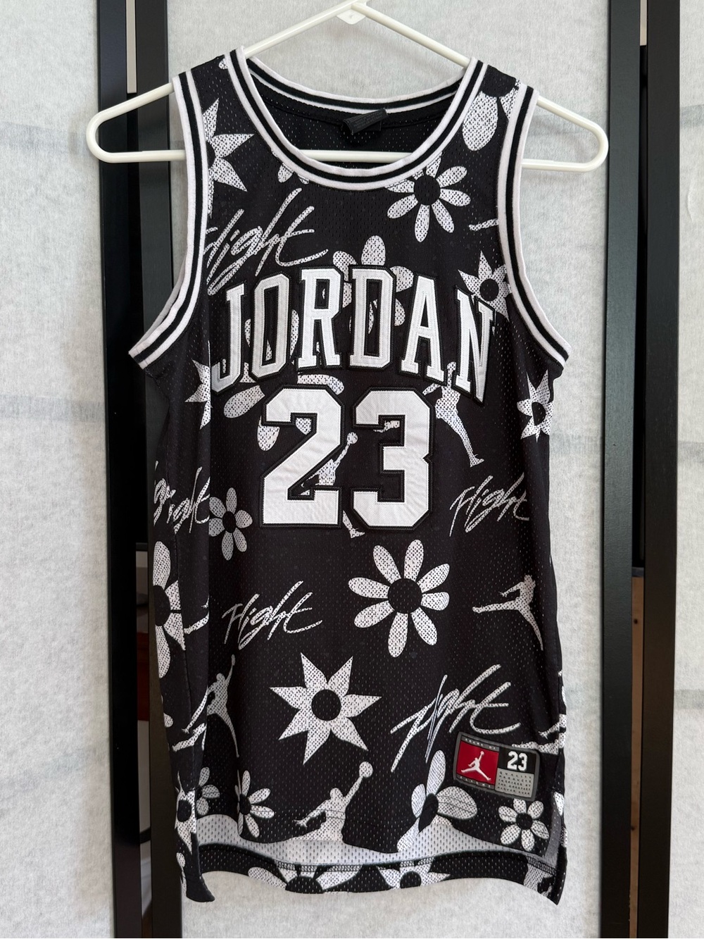 Jordan Flight Floral Mesh Jersey Youth Large 12-13 Black White #23 Basketball